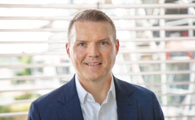 Joshua Hall neue COO bei Icotek