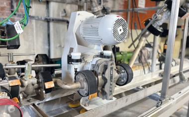 Dehkolbenpumpe reduziert Produktionsausfälle bei Honeywell