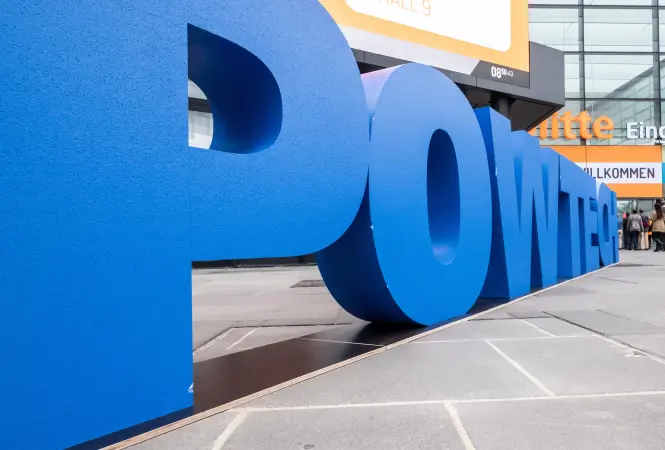 Powtech Technopharm – Prozesstechnologien zur Verarbeitung von Pulvern, Feststoffen und Flüssigkeiten
