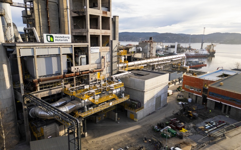 Brevik CCS wird rund 400.000 t CO₂ pro Jahr abscheiden, was 50 % der...