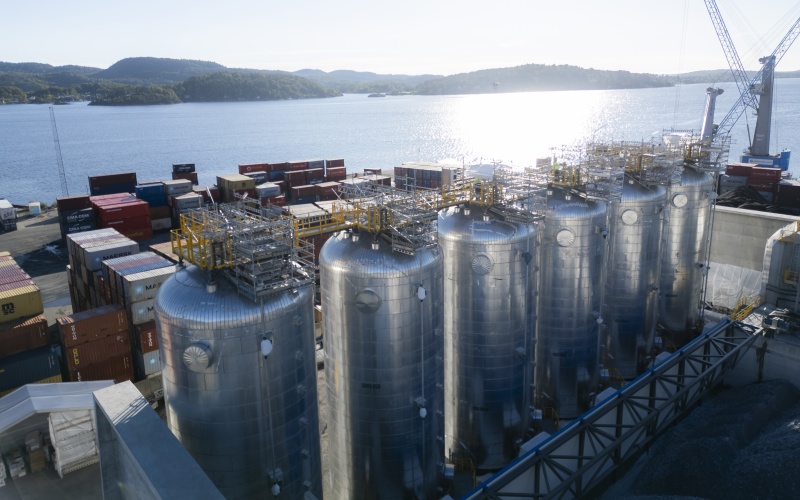 Die CO₂-Tanks in Brevik können etwa 5000 Tonnen CO₂ aufnehmen.