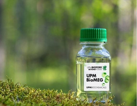 In der UPM-Bioraffinerie in Leuna wird aus Laubholz eine neue Generation von...