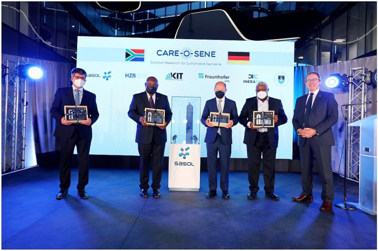 Der Präsident von Südafrika, Cyril Ramaphosa, und Bundeskanzler Olaf Scholz...
