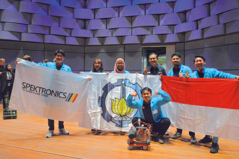 ChemCar-Pokal 2022 geht an das Team „Spektronics“ der Universität...