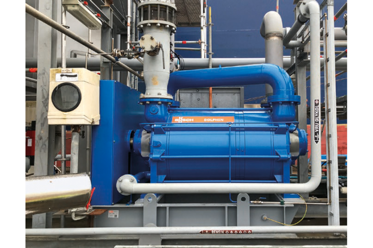 Installation der Dolphin Flüssigkeitsring-Vakuumpumpe in der...