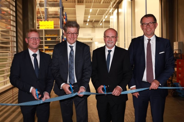 Abb.: Thomas Meyer, Bürgermeister von Enger, Guido Spix, Geschäftsführender...