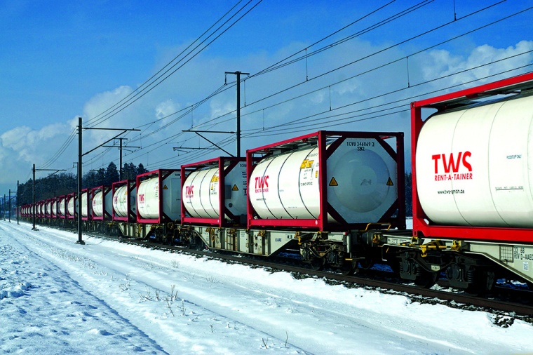 Abb.: Seit Dezember 2018 fahren 48 Tankcontainer mit Dicksaft auf einem Zug...