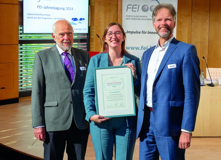 Abb.: Ausgezeichnet für ihre herausragende Dissertation zum Thema Backlipasen:...
